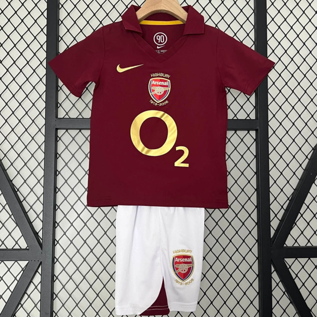 2005-2006 Ensemble Enfant  Arsenal  Domicile Rétro