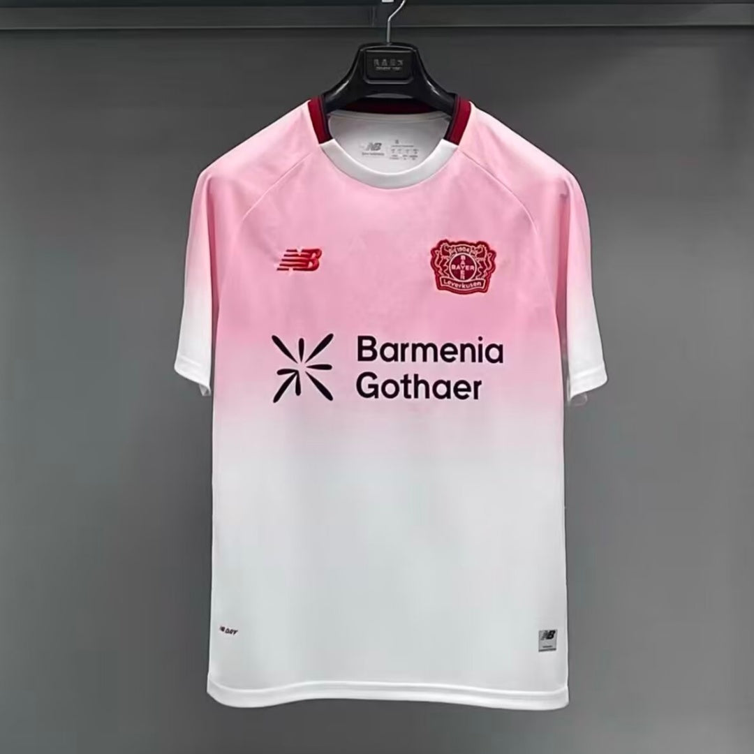 Maillot 25/26 Bayer Leverkusen  Spécial rose