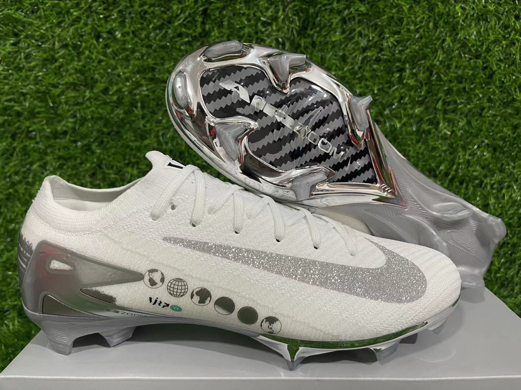 Crampons  Mercurial Vapor XV Elite